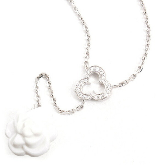 CHANEL White Gold Diamond Necklace - Picture 1 of 10